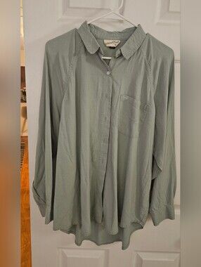 Womens Universal Thread Linen Blend Button-Up Shirt